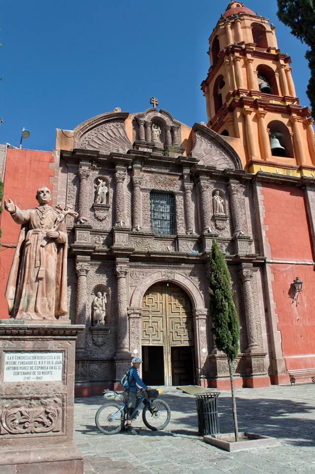 24900060_1880654948629427_9075434066793427486_n